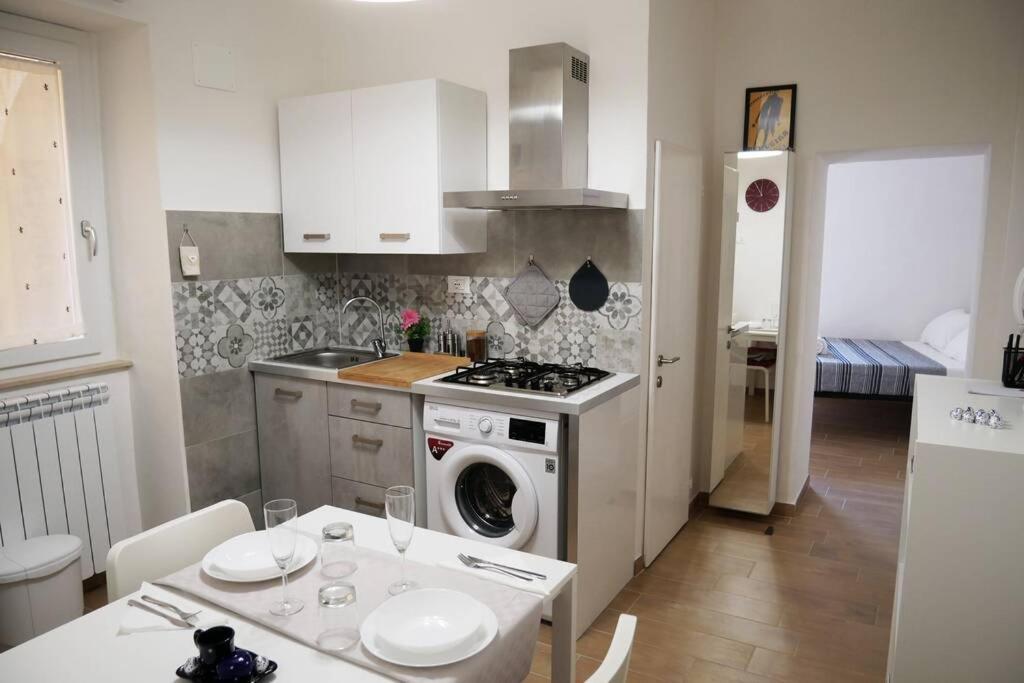 Domus Alba Apartment Perugia Bagian luar foto